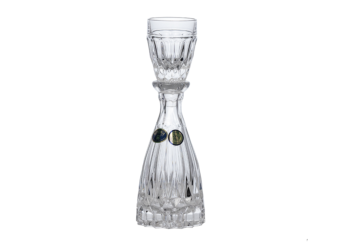 Decantor de țuică din cristal Bohemia