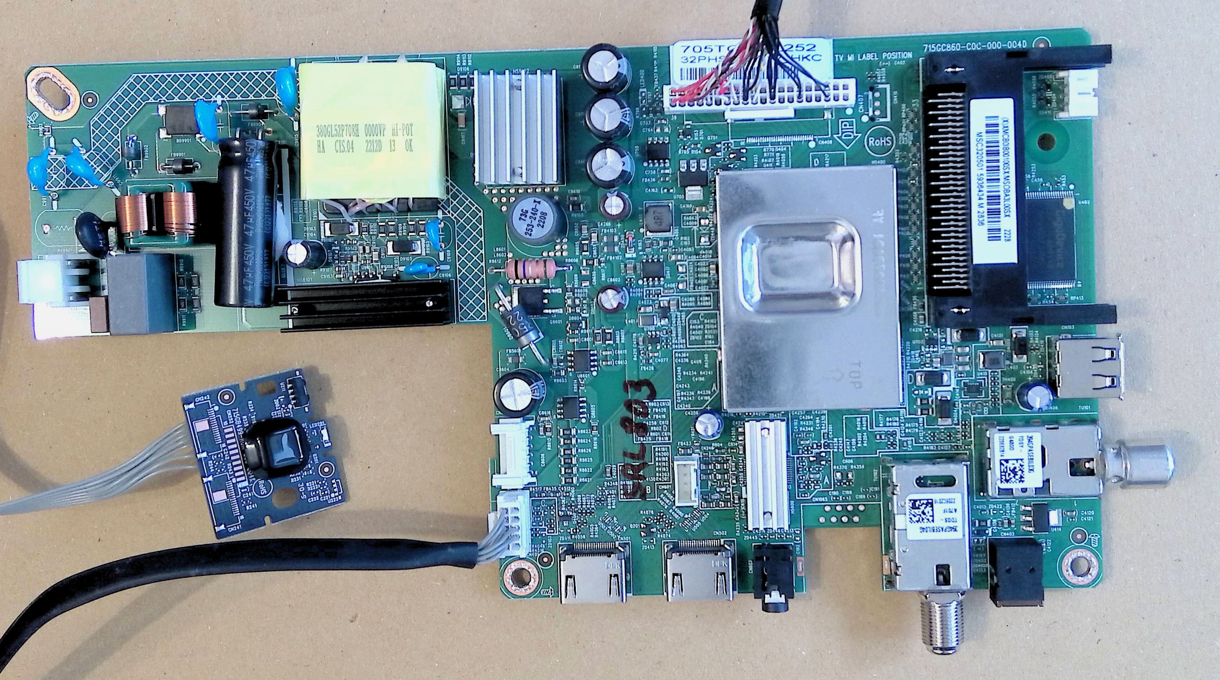 715GC860-C0C-000-004D + 715GB499-R0A-000-004K - pozitia GG702