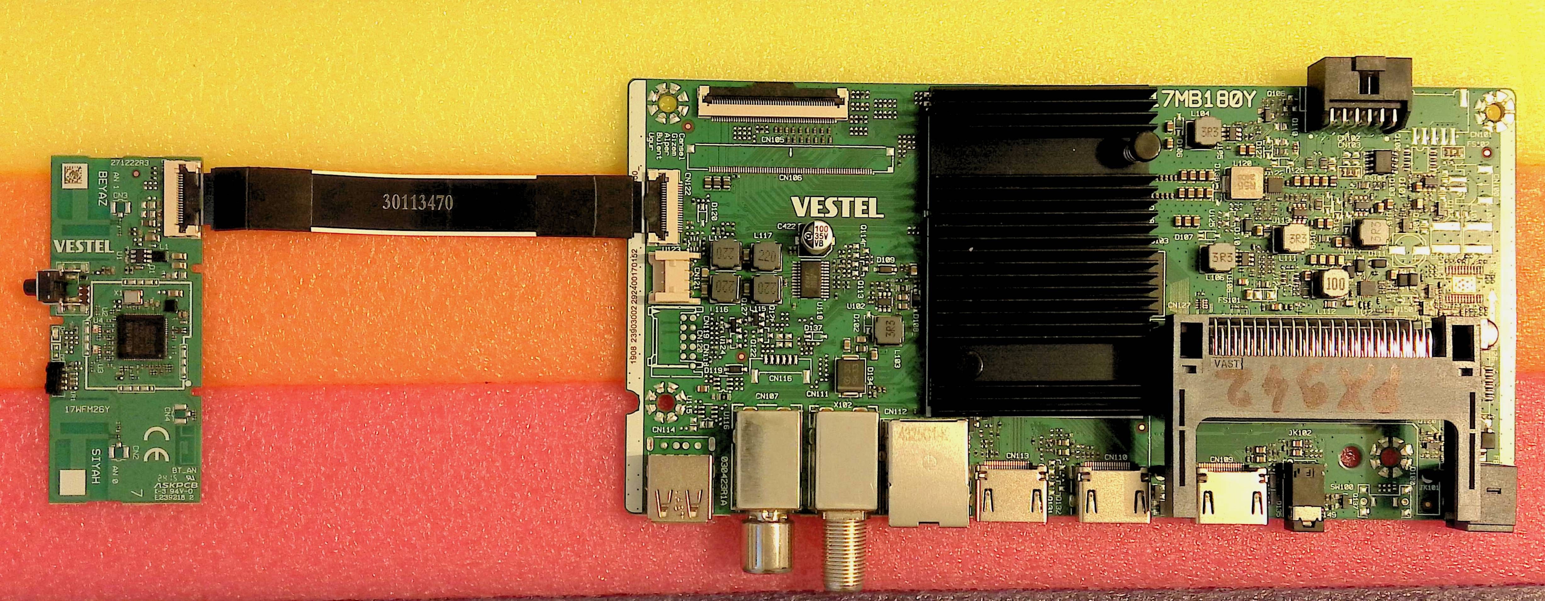 17MB180Y + 17WFM26Y SMART 4K - pozitia PX942 GG32 GG34