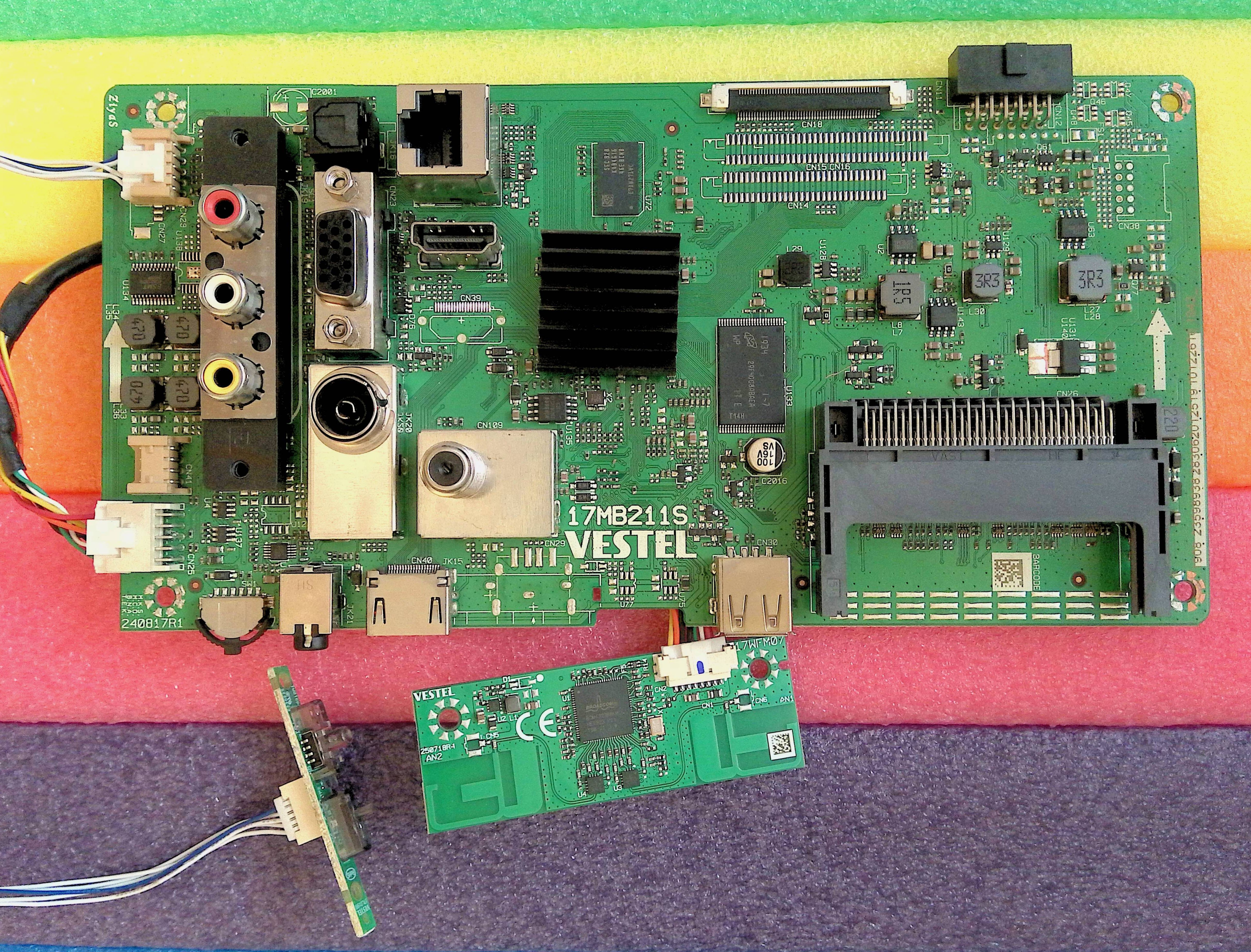 17MB211S Smart FHD + 17WFM07 - pozitia GG782