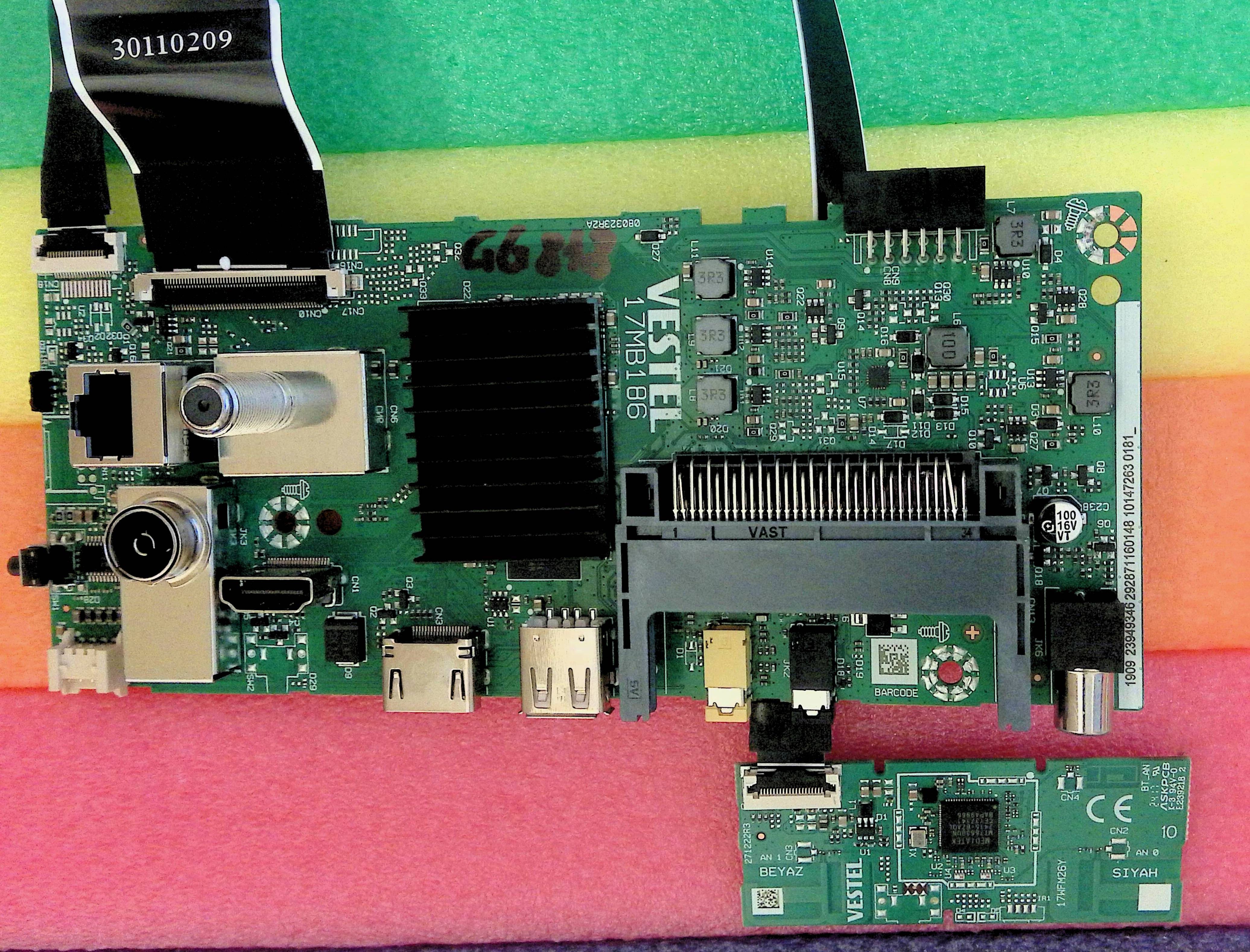 17MB186 Android FHD + 17WFM26Y - pozitia GG818