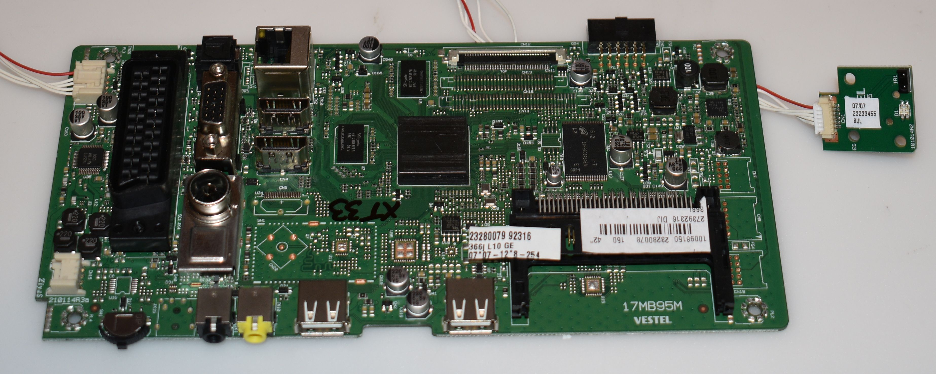 17MB95M - conector LVDS FHD clapeta - pozitia XT33 XT34 XT37