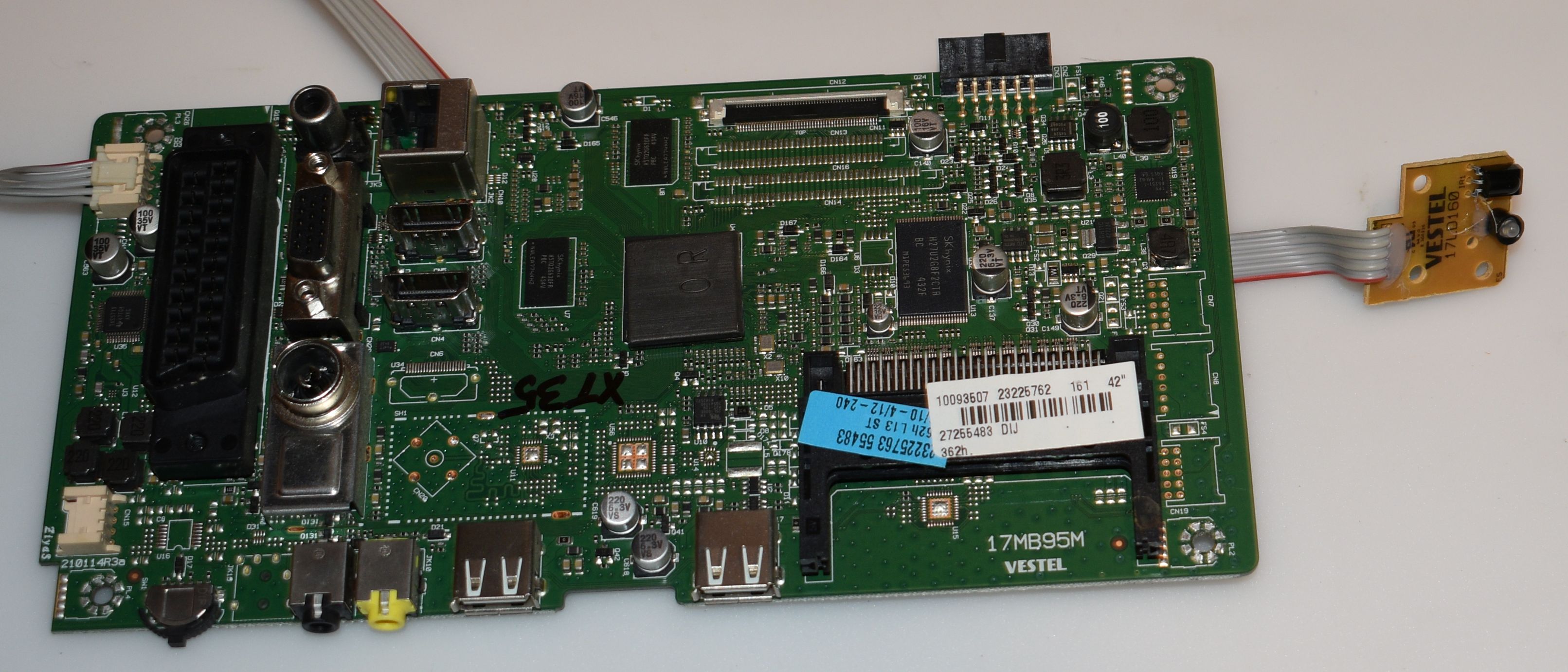 17MB95M - conector LVDS FHD clapeta - pozitia XT35 XT89 XT91 XT94