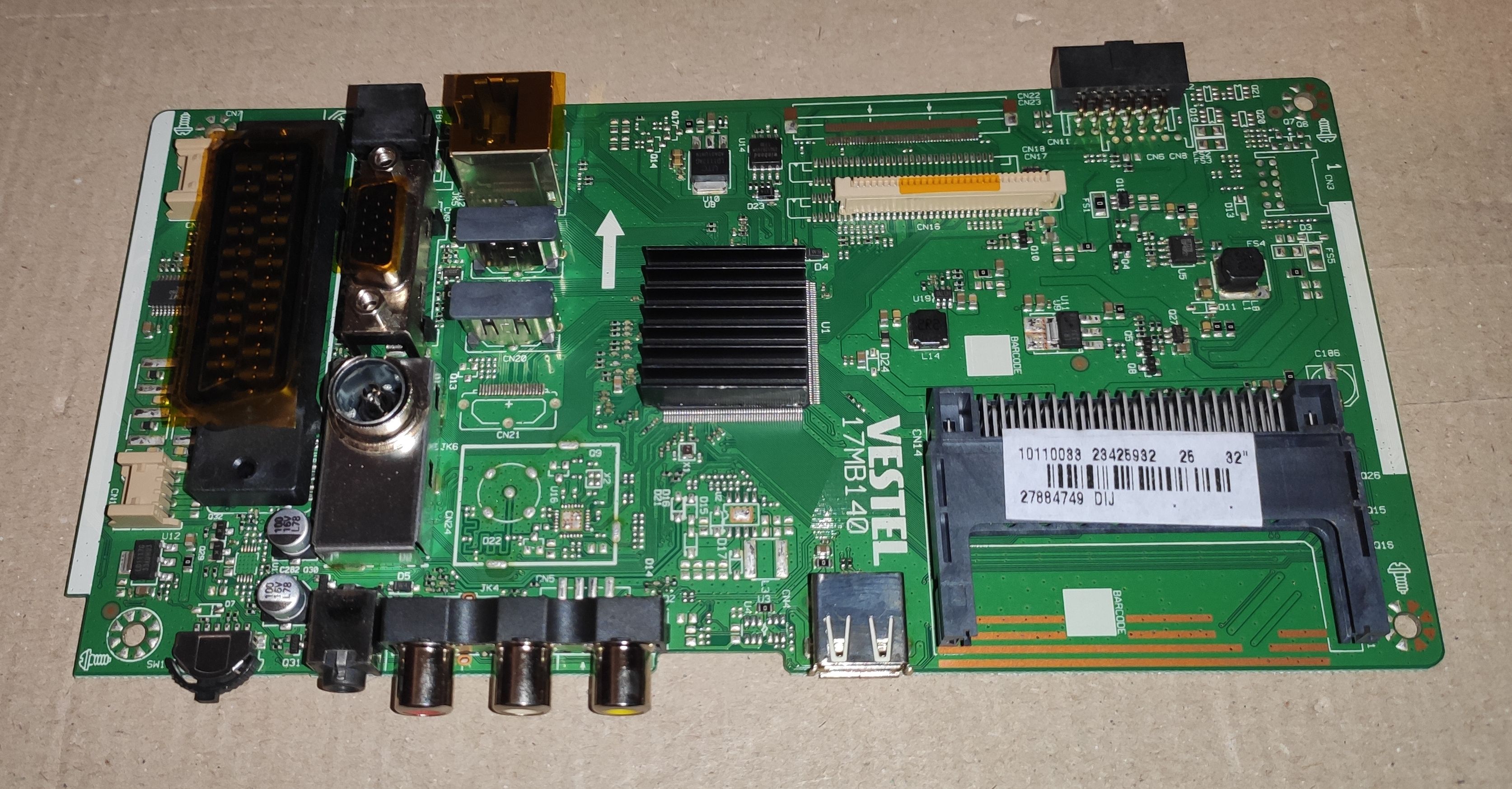 17MB140 - con alimentare mic , conector LVDS HD tip LG - pozitia GB62